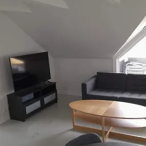  Apartment Floien