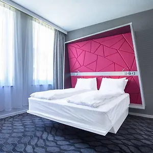 Magic Xhibition - Self-service-hotel Hotel